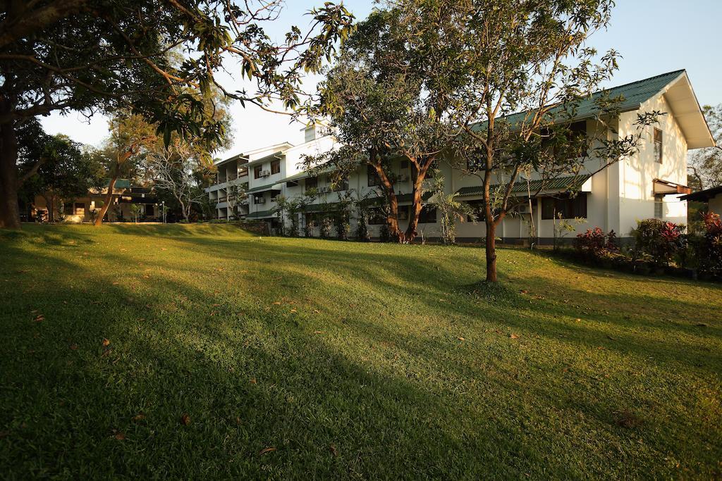 The Lakeside At Nuwarawewa Anuradhapura Exterior photo