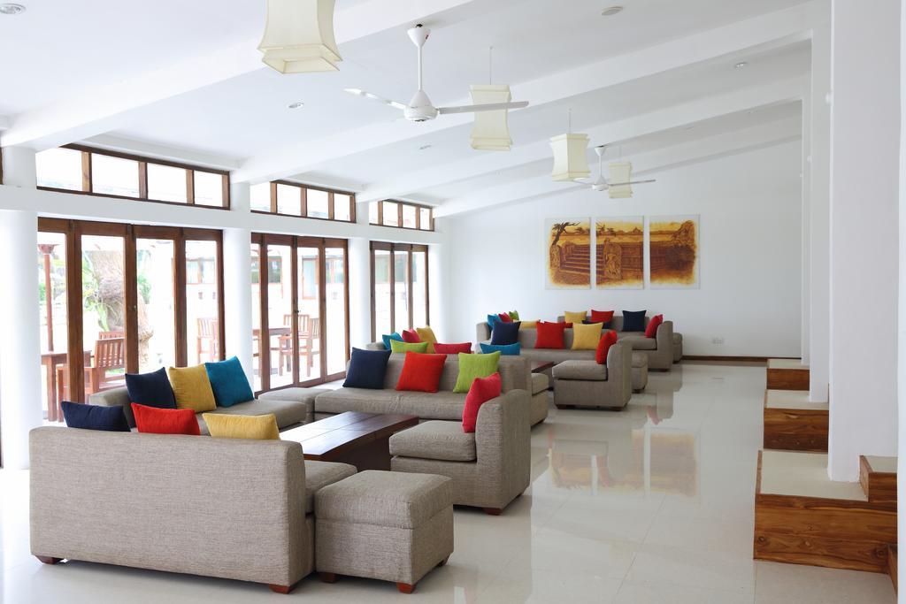 The Lakeside At Nuwarawewa Anuradhapura Exterior photo
