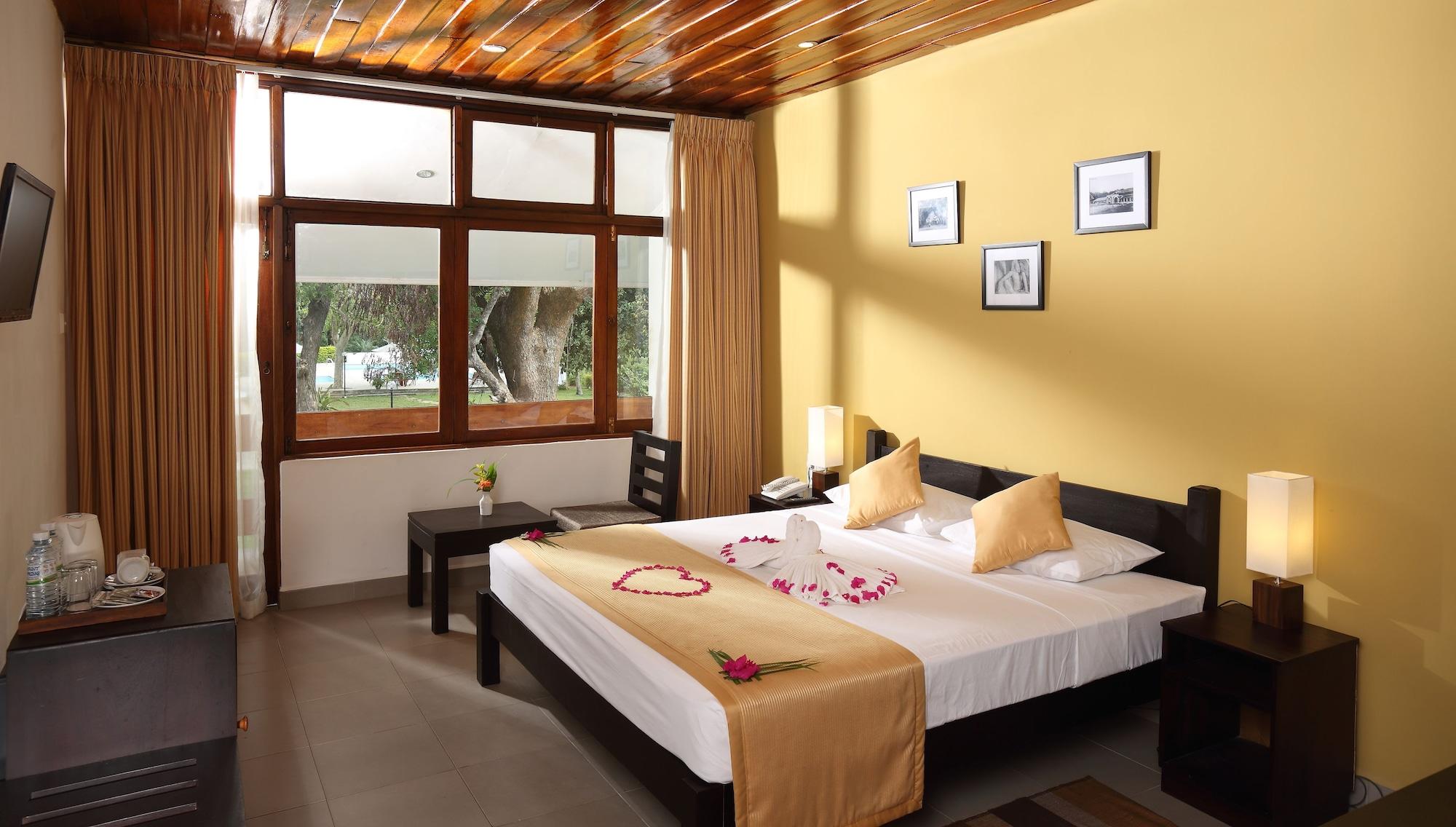 The Lakeside At Nuwarawewa Anuradhapura Exterior photo