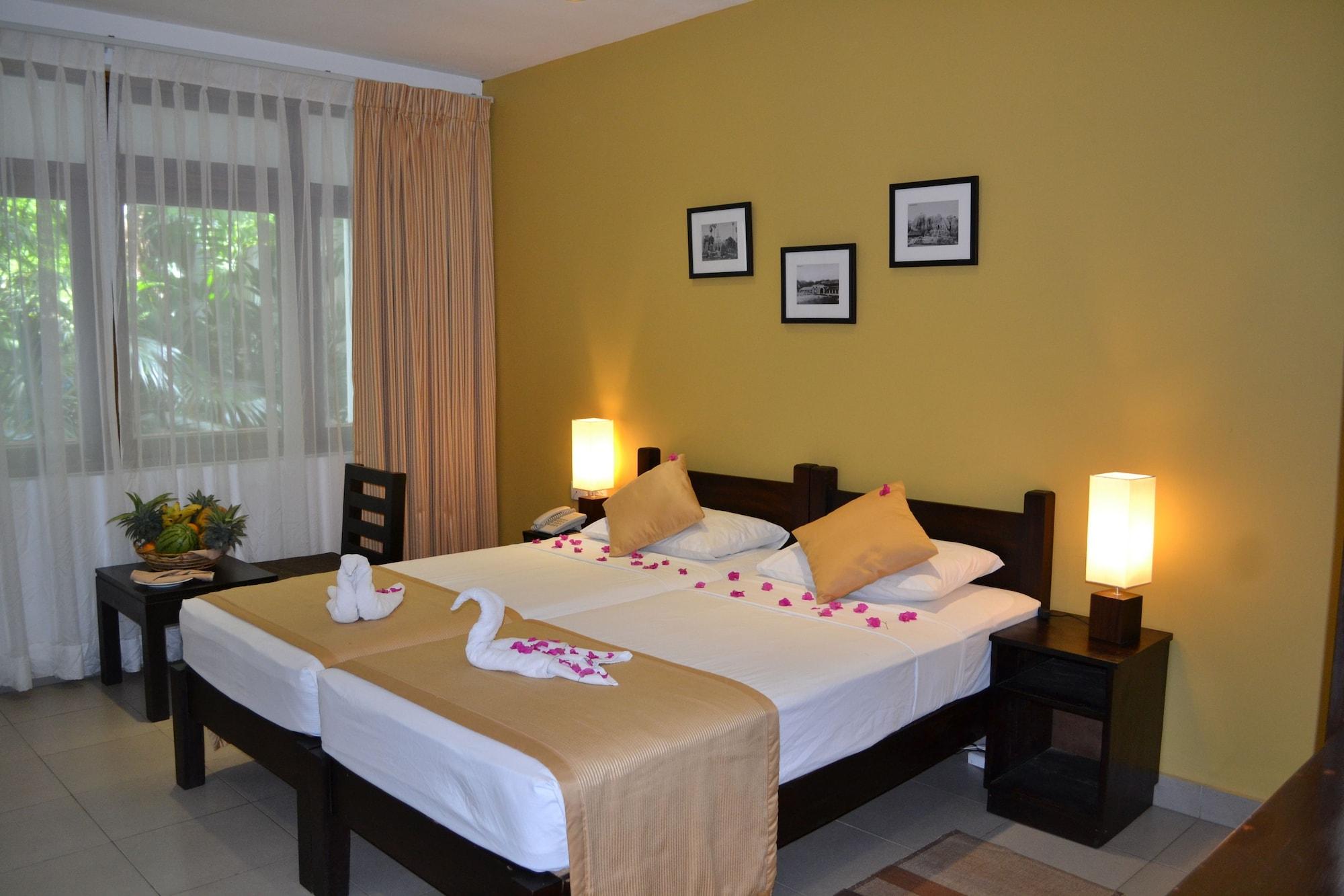 The Lakeside At Nuwarawewa Anuradhapura Exterior photo