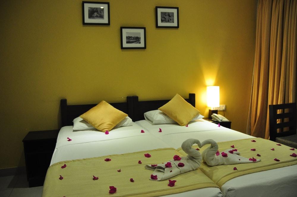 The Lakeside At Nuwarawewa Anuradhapura Exterior photo