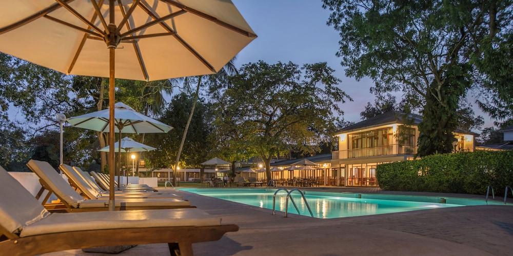 The Lakeside At Nuwarawewa Anuradhapura Exterior photo