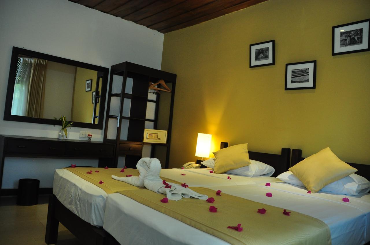 The Lakeside At Nuwarawewa Anuradhapura Exterior photo